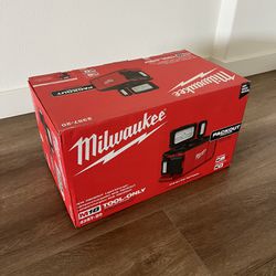 MILWAUKEE PACKOUT M18