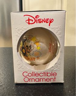 Disney Collectible Ornament Mickey & Minnie Mouse 60th Birthday 1(contact info removed)