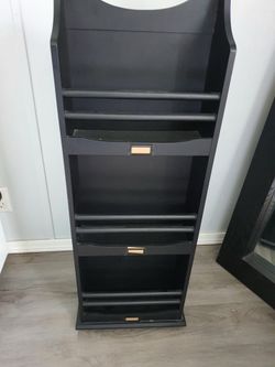 Letters & mail holder