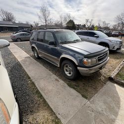 1998 Ford Explorer 