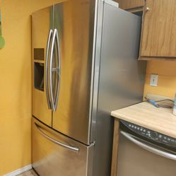 Free Refrigerator (Pending Pick Up Tonight)