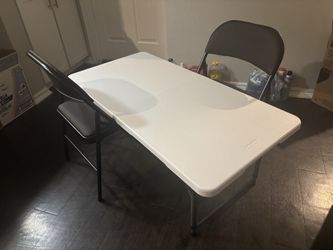 (New) LifeTime Foldable Table With 2 Chairs (50$)