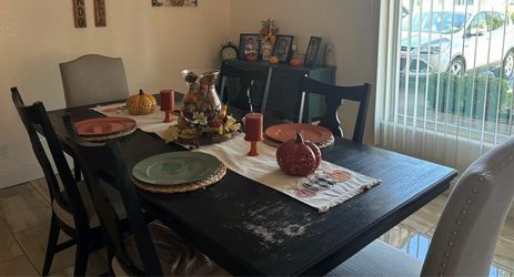 Dinning table with 6 chairs