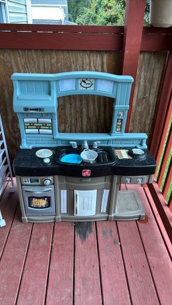 Step2 Kids Play Kitchen Set