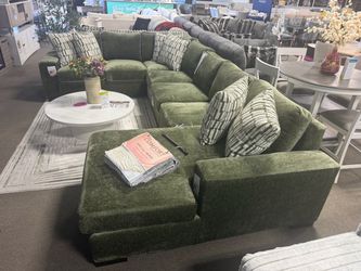 Customizable sectional sofas! Only $49 down π¨π₯ Easy Financing, No credit needed!