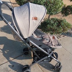 !! Baby Stroller  Missing The Handle 