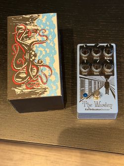 EarthQuaker Devices The Warden Optical Compressor Effect Pedal