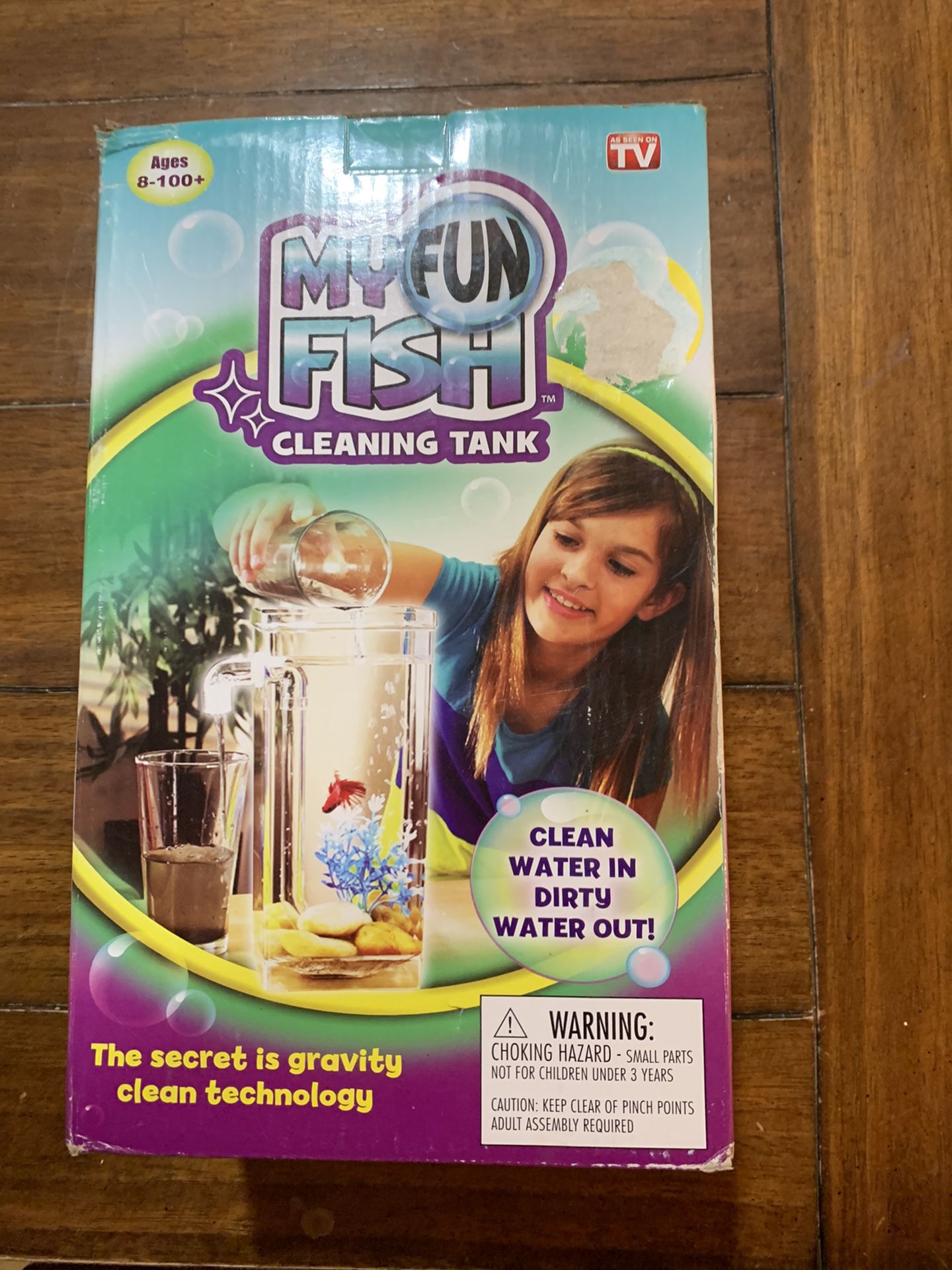 Self cleaning fish tank kit