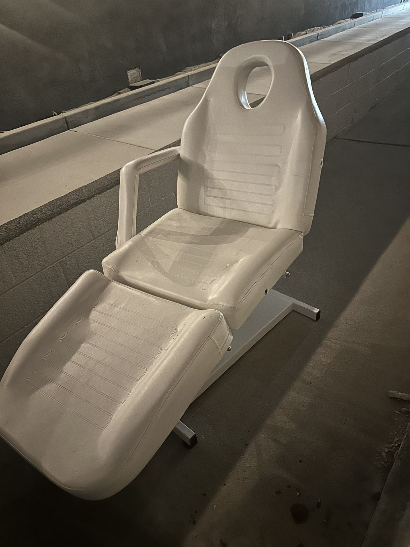 Hydraulic Massage Table