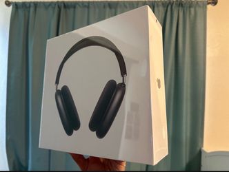 AirPod max usb c brand new sealed