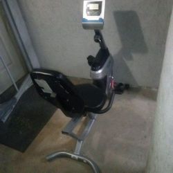 Pro Gear 555 LXT  Recumbent Exercise Bike 