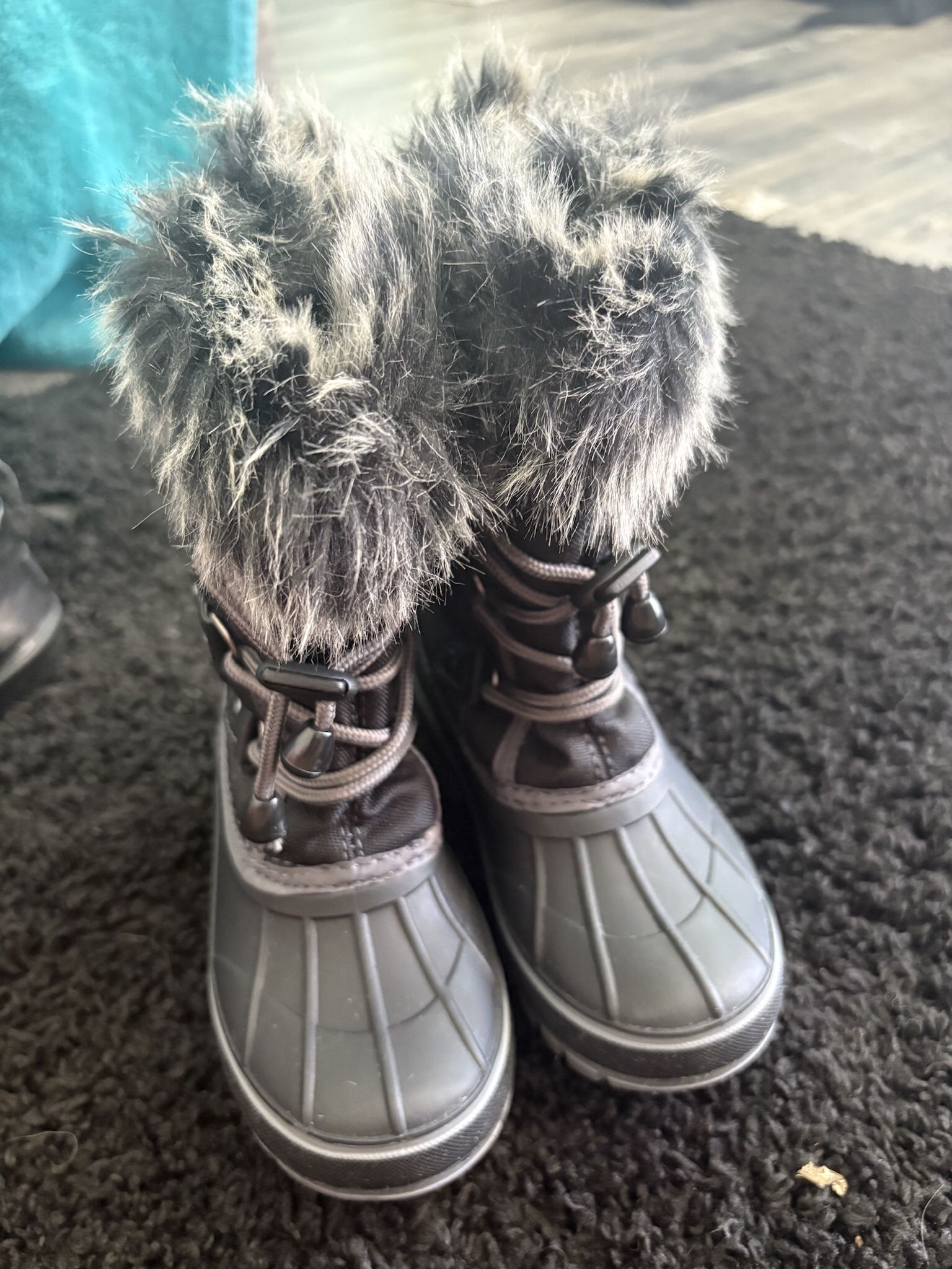 Kids Snow Boots Never Worn