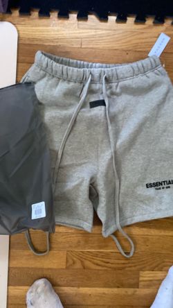 size m essnetials shorts dark oatmeal
