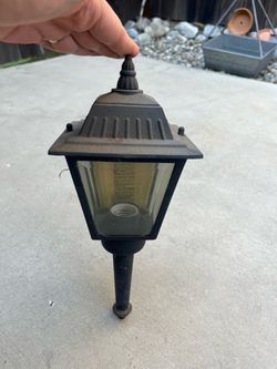 Wall sconce