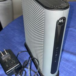 Modem / Wi-Fi router