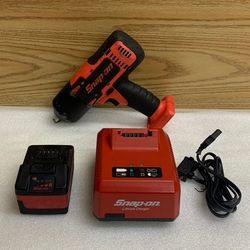 Snap On Tools CT8850 1/2" DRIVE 18V LITHIUM Cordless Impact Wrench Kit 