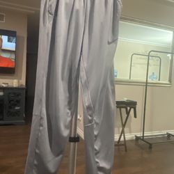 Men’s Nike Epic Knit Grey Training Pants Size Small -Tall