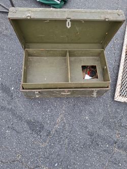 Footlocker army trunk
