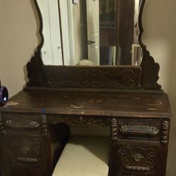 Antique Bedroom Suite 