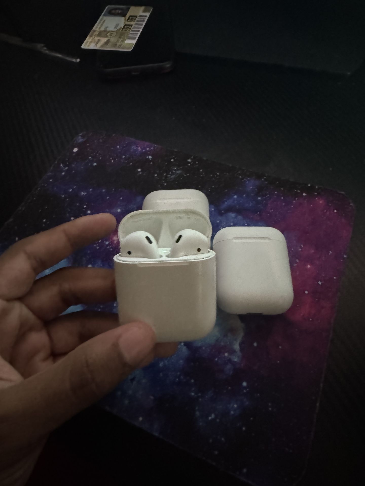 Regular Airpods Slightly used In Good Conditon