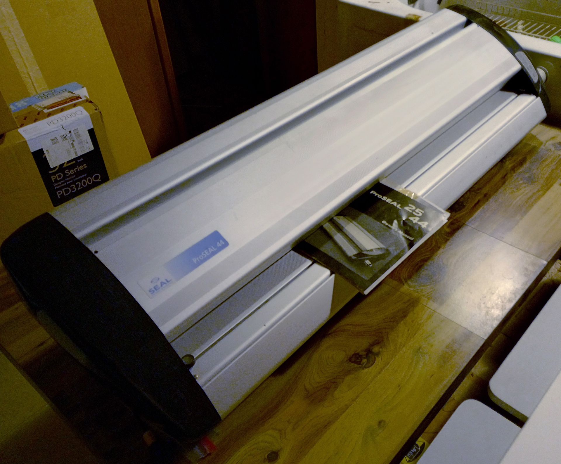 Seal ProSEAL 44 Laminator/Mounter
