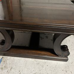 Large Coffee Table With 13” Leaf