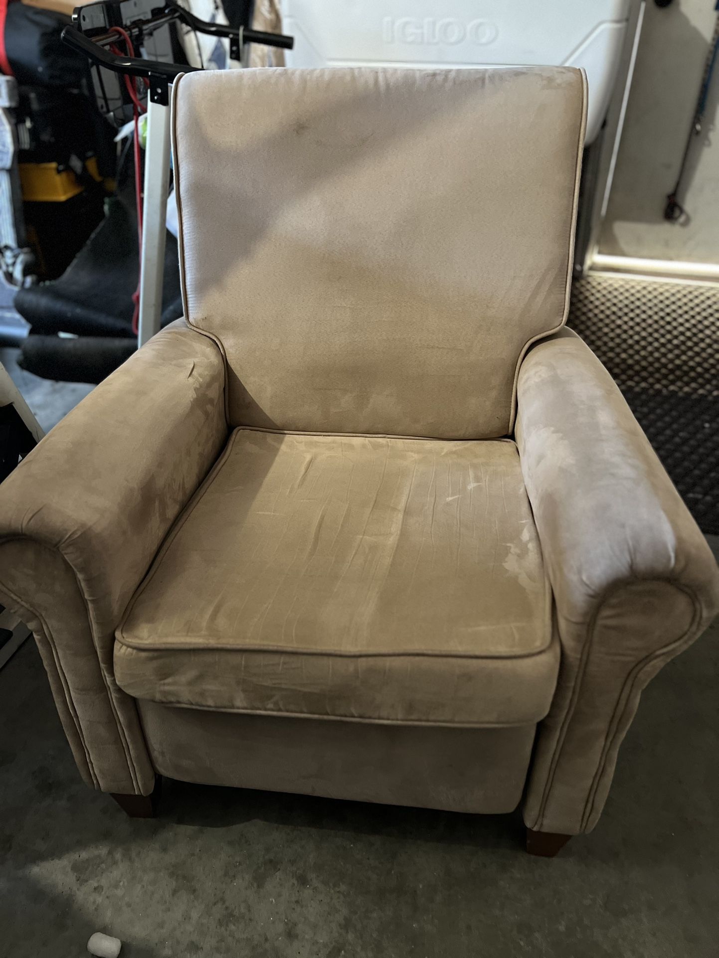 Recliner