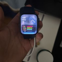 Apple Watch Series 7 (45mm)