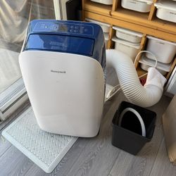 Honeywell Contempo Series Portable Air Conditioner, Dehumidifier & Fan with Dual Filtration System for Rooms Up To 400-550 Sq. Ft.