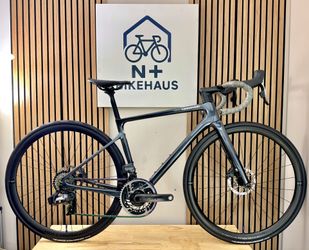 Cannondale SuperSix EVO Road Bike | SRAM Force AXS