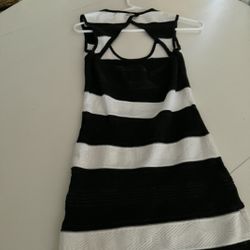 Guess Dress....Size/Petit