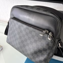 Louis Vuitton Messenger Bag  