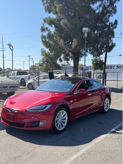 Tesla Model S 2016 90D Free Supercharging