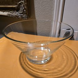 Glass punch bowl or mix bowl