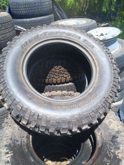 1 BF.GOODRICH  MUD-TERRAIN T/A LT 255/75R17
