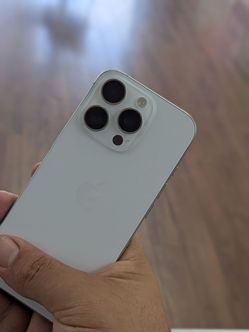 iPhone 16 pro 256gb unlocked