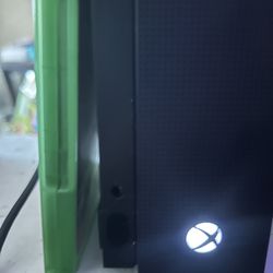 Xbox one s Fortnite purple