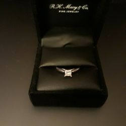 Beautiful 1/2 Carat Diamond ring
