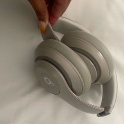 Beats Studio Pro 
