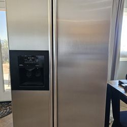 Kitchen aid Refrigerator 