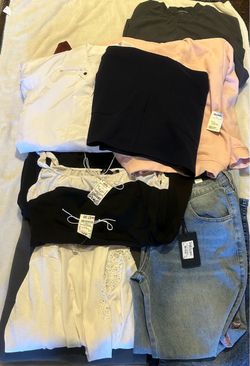 WOMENS CLOTHES