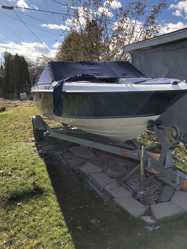 2010 bayliner 195 discovery only been taken out on the water 10 times great condition runs great not
