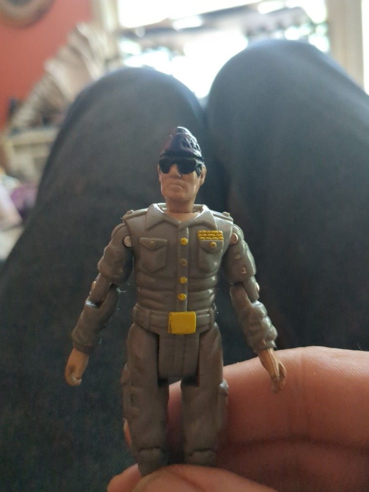 1994 Tiger Electronics Battlevision Action Figure 4" Commander, also known as Commander Knox