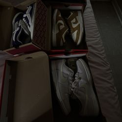 Women’s shoes 
