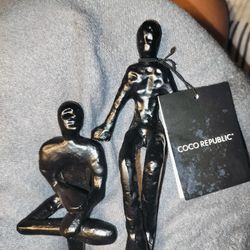 Cocoa Republic Iron Statue New