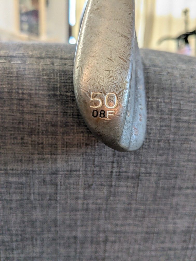 Titleist SM7 Raw Vokey 50 Degree Wedge 08F Bounce Gap Approach