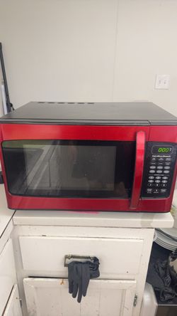 Hamilton Beach Red Microwave