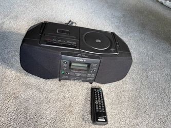 Sony CFD-S33 CD Radio Cassette Corder Boombox Mega Bass w/ Remote