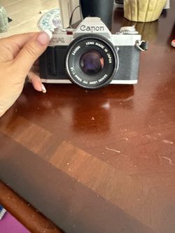 Canon AV1 35 mm single lens