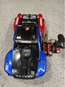 Arrma Mojave 4s